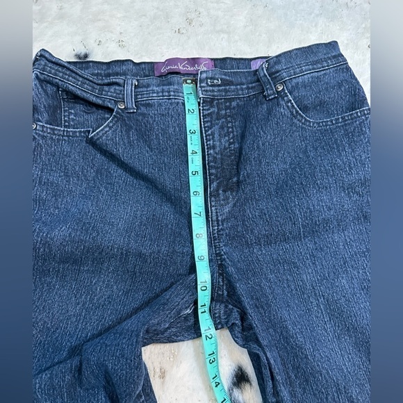 Gloria Vanderbilt High Rise Dark Wash Vintage Denim Jeans Size 12 Short - Picture 3 of 8